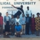 Prof. Dr. Kathrin Thiel mit Studenten in Zambia