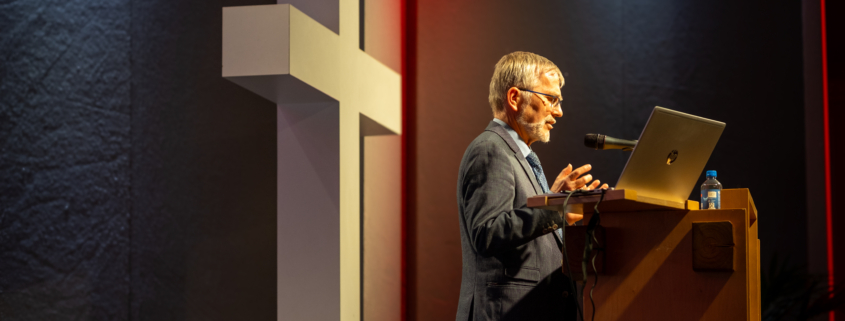 Prof. Wilfried Sturm bei seiner Abschiedsvorlesung an der IHL