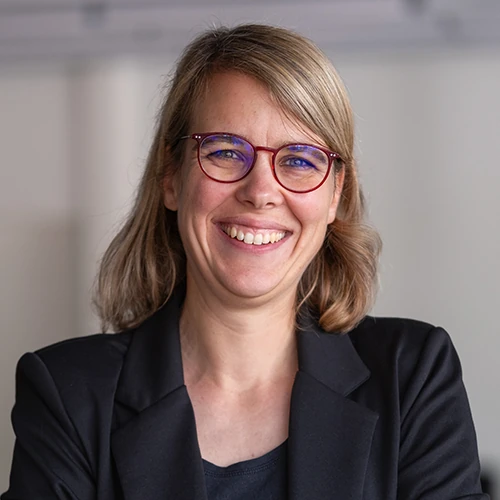 Potraitfoto von Prof. Dr. Anna Fiona Weiß